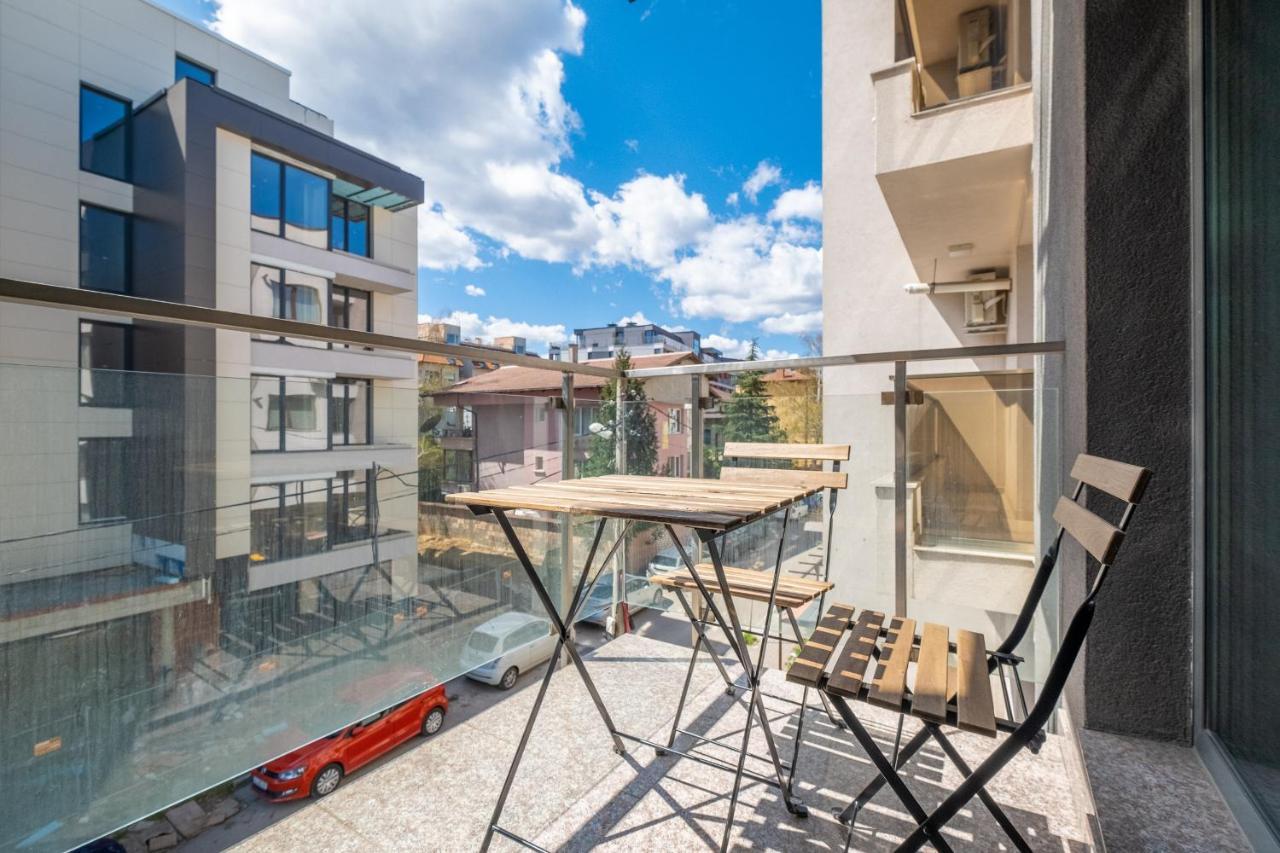 Julie'S Sunny Cozy Apartment With Balcony Sofia Extérieur photo